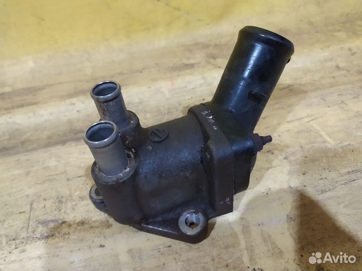 Термостат Toyota Corolla E150 1.6 1ZR-FE