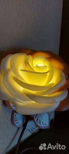 Роза-ночник из изолона