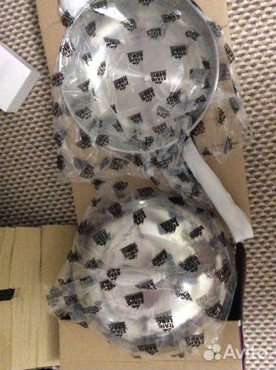 Большая стальная сковорода