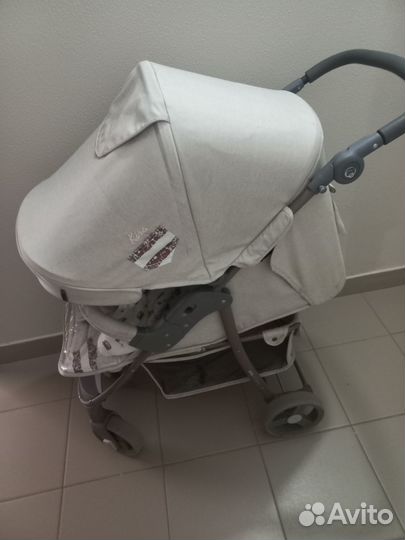 Прогулочная коляска