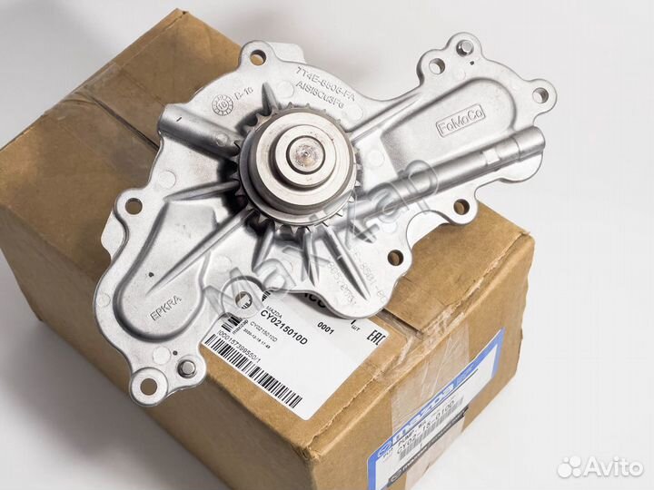 Помпа системы охлаждения мазда CY0215010D