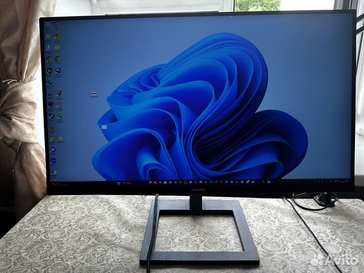 Монитор Philips 288E2UAE 4к