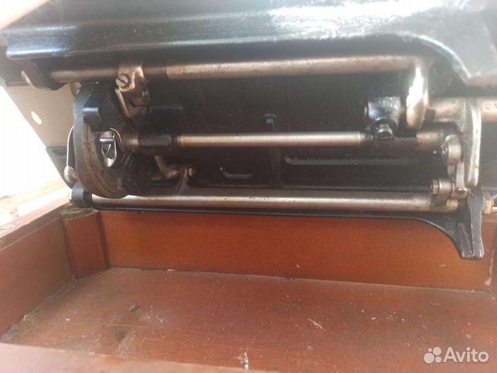 Швейная машинка