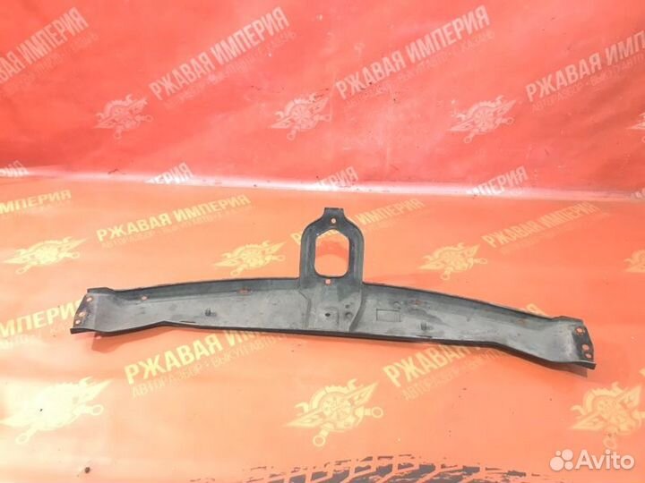 Верхняя планка телевизора радиатора Mercedes-Benz