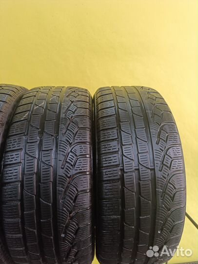 Pirelli Winter Sottozero 210 Serie II 215/50 R17 Y