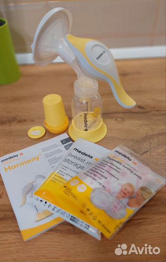 Молокоотсос medela ручной