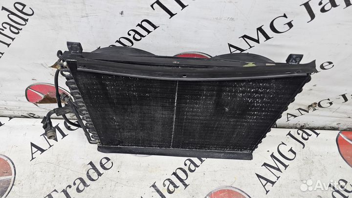 Радиатор кондиционера на Mercedes-Benz W124 E320/E