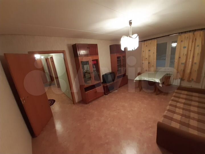3-к. квартира, 64 м², 1/3 эт.
