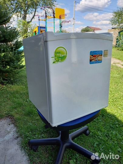 Холодильник бу маленький под восстановление