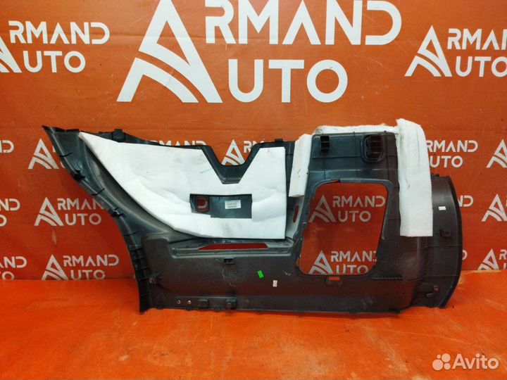 Обшивка багажника правая Mitsubishi Outlander 3