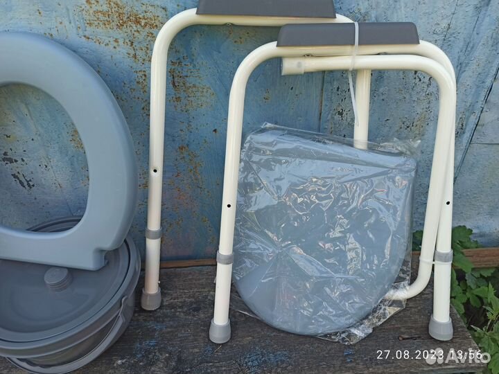 Кресло-стул с санитарным оснащением