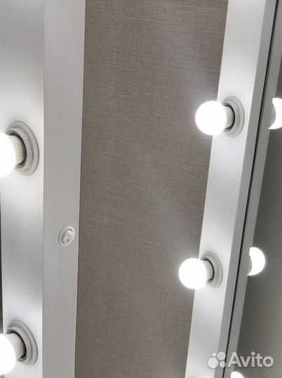 Гримерное зеркало