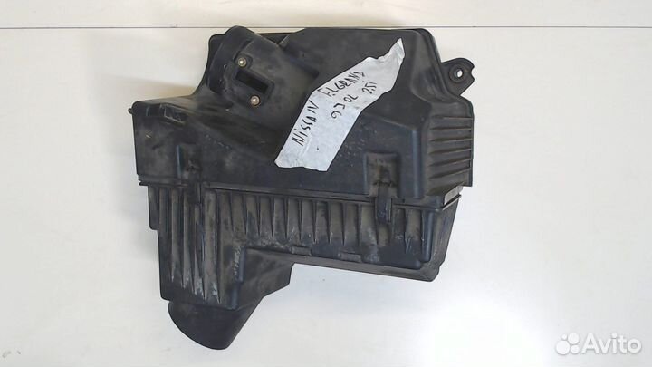 Корпус воздушного фильтра Nissan Elgrand, 1999