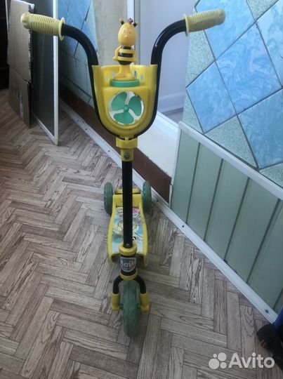 Самокат Пчелка
