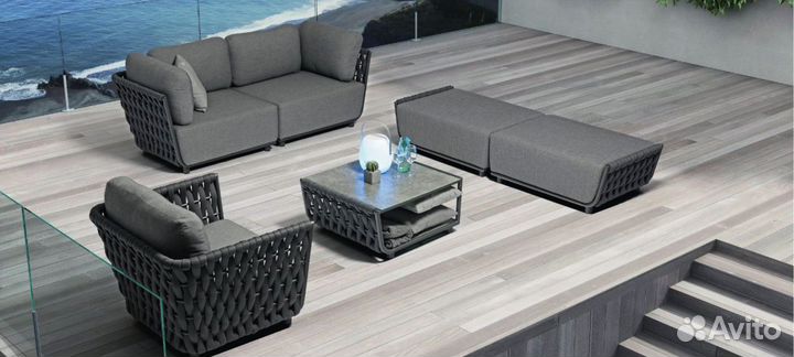 Комплект элитной садовой мебели