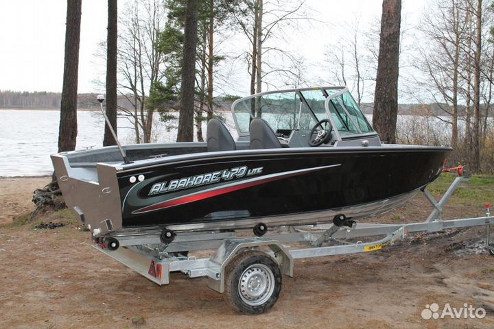 Моторная лодка Albakore 470 fish Lite