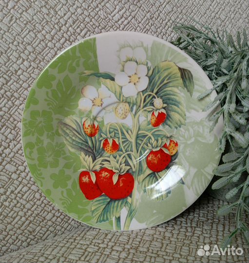 Чайная пара чашка с блюдцем