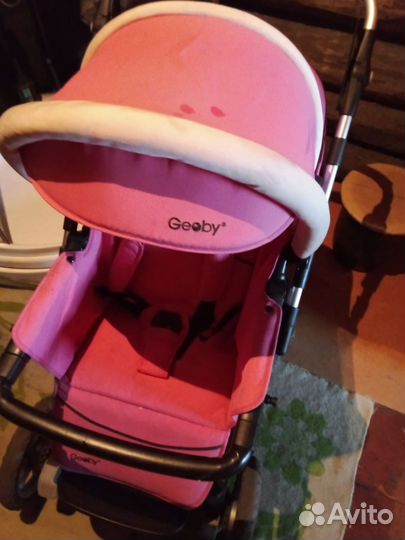 Прогулочная коляска