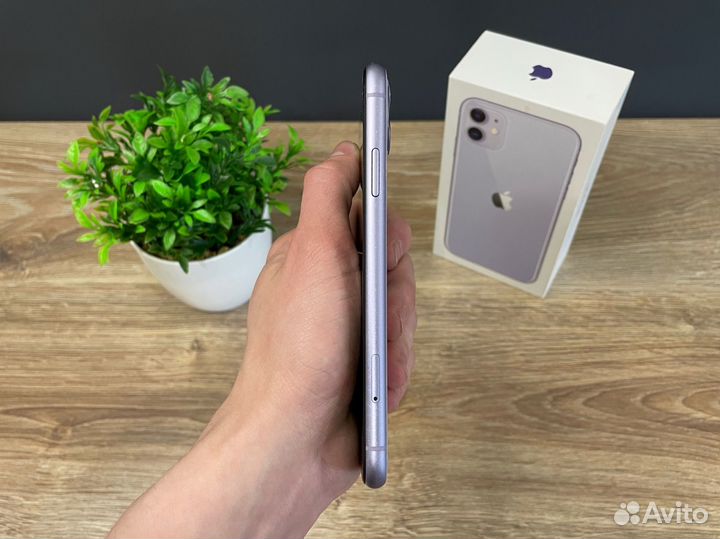 iPhone 11, 64 ГБ