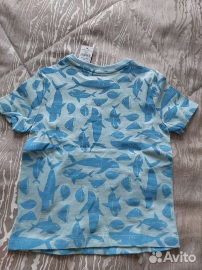 Абсолютно новая футболка CAP