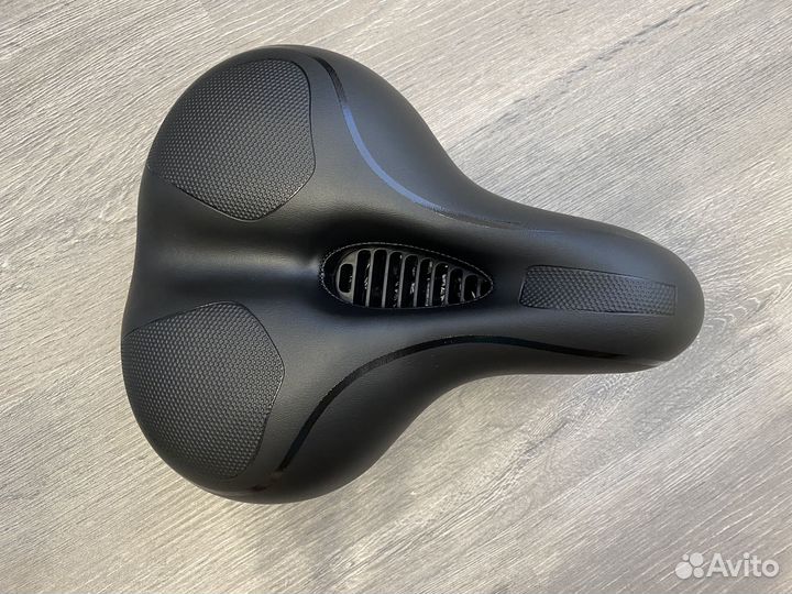 Седло для велосипеда с набором