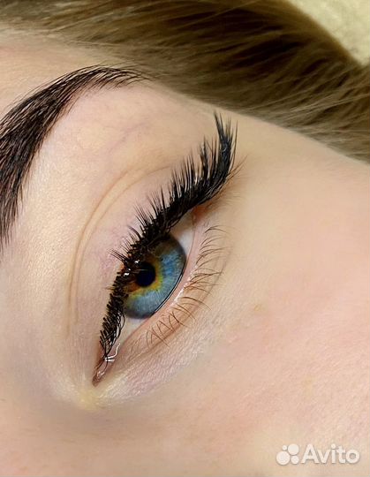 Наращивание ресниц