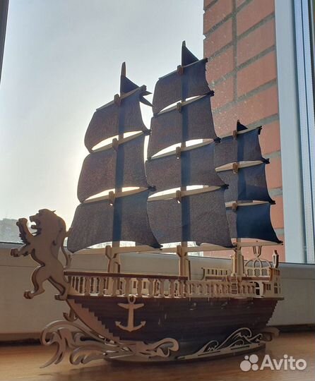 Сборная модель корабля из дерева 124 детали