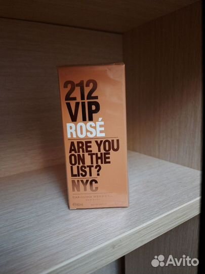 Духи женские 212 vip rose