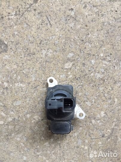 Датчик расхода воздуха Toyota