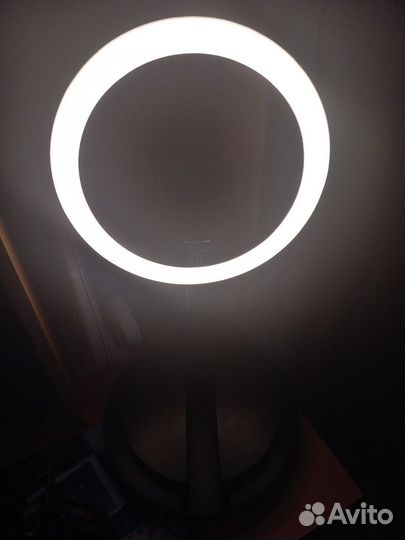 Кольцевая лампа
