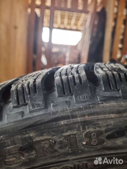 Nokian Tyres Hakkapeliitta 5 235/55 R18 104T