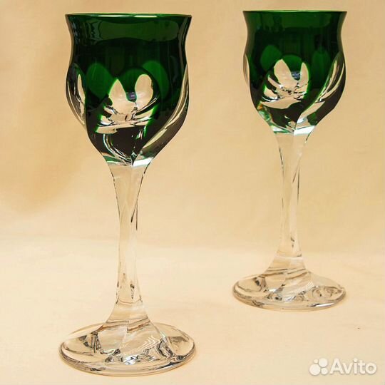 Хрустальные бокалы