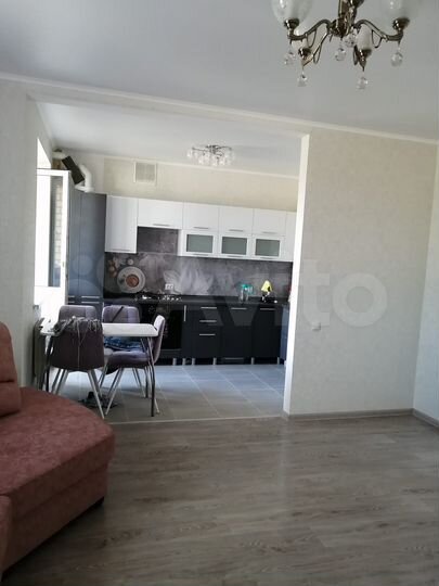 3-к. квартира, 71,5 м², 1/4 эт.