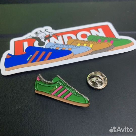 Значок adidas london