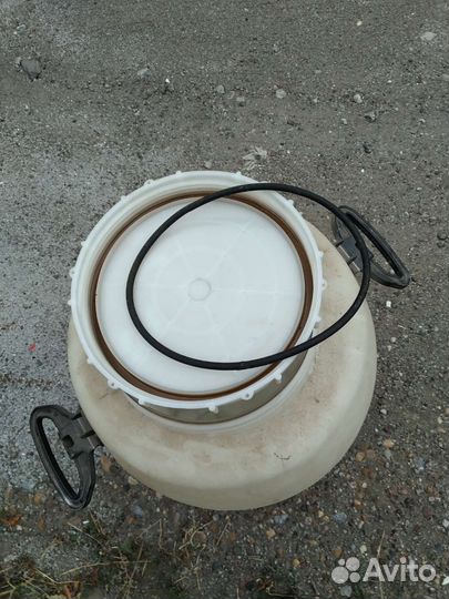 Фляга пластиковая с ручками