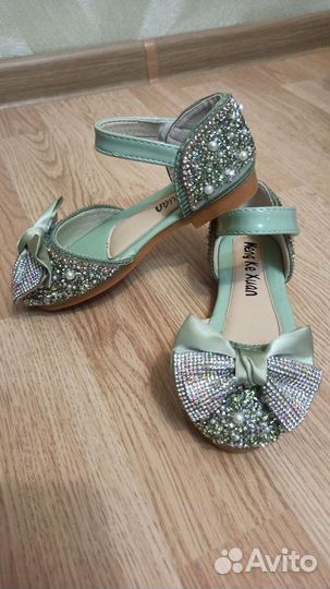 Туфли для девочки 27