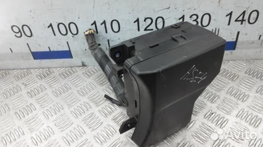 Блок предохранителей volvo V40 VW (HSE04M101)