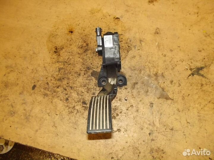 Педаль акселератора (Hyundai Solaris, Kia Rio)