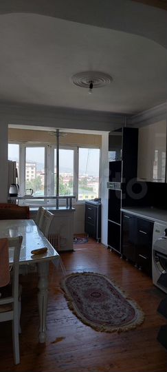 4-к. квартира, 90 м², 7/10 эт.