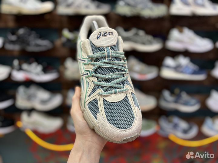 Кроссовки Asics