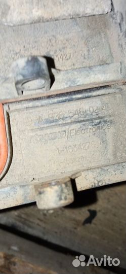 Распределительная коробка минус Мерседес Актрос