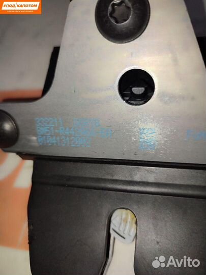 Замок крышки багажника Ford Focus 3 2011