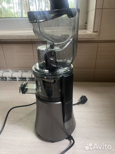 Соковыжималка шнековая redmond