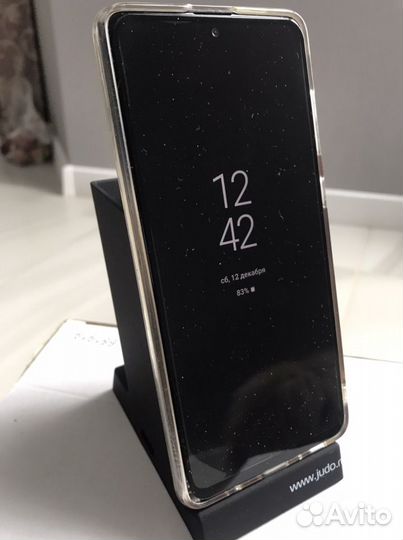 Беспроводное заоядное устройство (подставка)