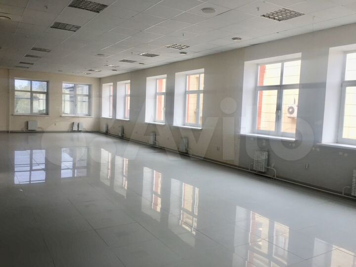 Торговая площадь, 950 м²
