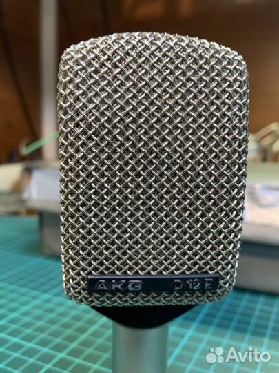 Akg d12 e