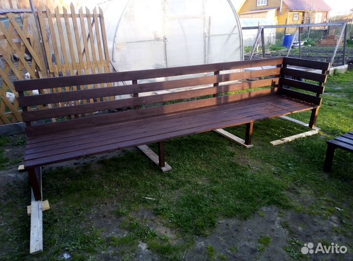 Скамья со спинкой