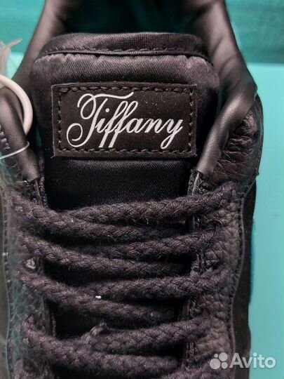 Tiffany & Co. x Nike Air Force 1 Low, Нубук