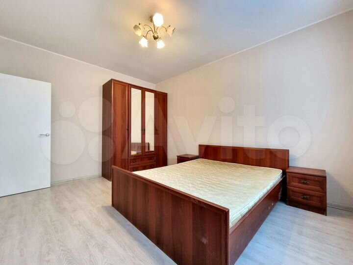 2-к. квартира, 58 м², 8/25 эт.