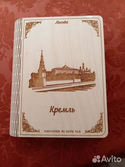 Деревянная шкатулка